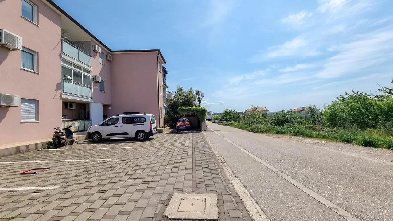 Ivy Apartment Novigrad