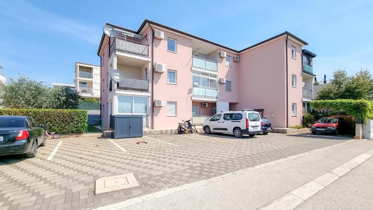 Ivy Apartment Novigrad