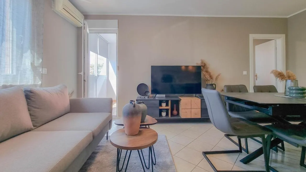Ivy Apartment Novigrad  Croatia