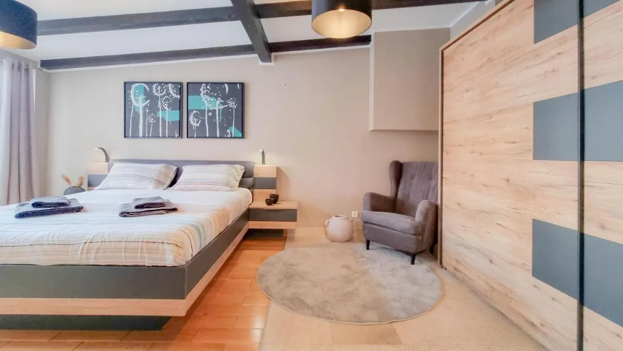 Ivy Apartment Novigrad