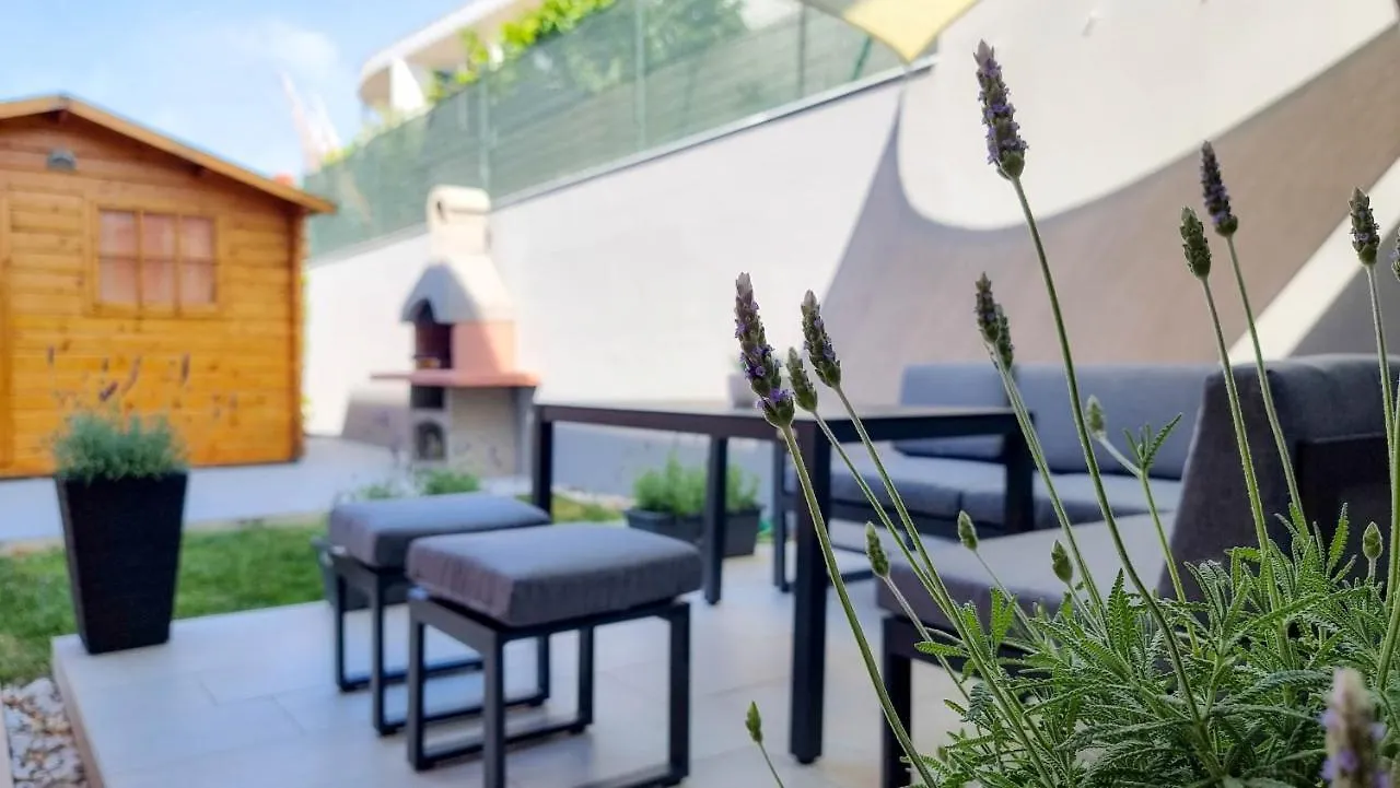 Ivy Apartment Novigrad  Croatia