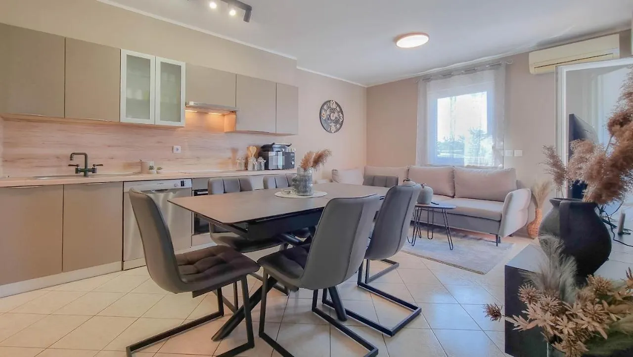 Ivy Apartment Novigrad